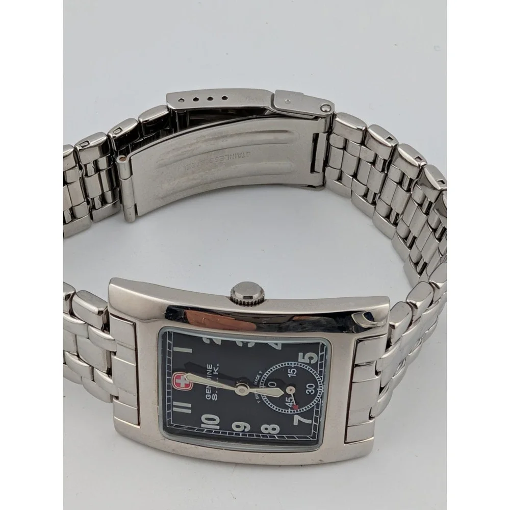 Wenger Genuine SAK Design Watch Men 27mm Case Silver 7.75